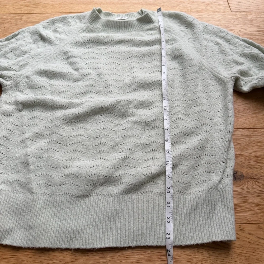 UNIQLO Light Souffle Yarn Pointelle Crew Neck Sweater pastel green  - M - Picture 12 of 13